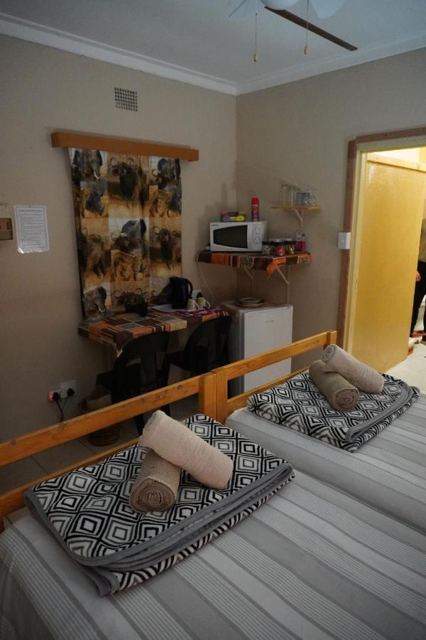 Okahandja Guesthouse Luaran gambar