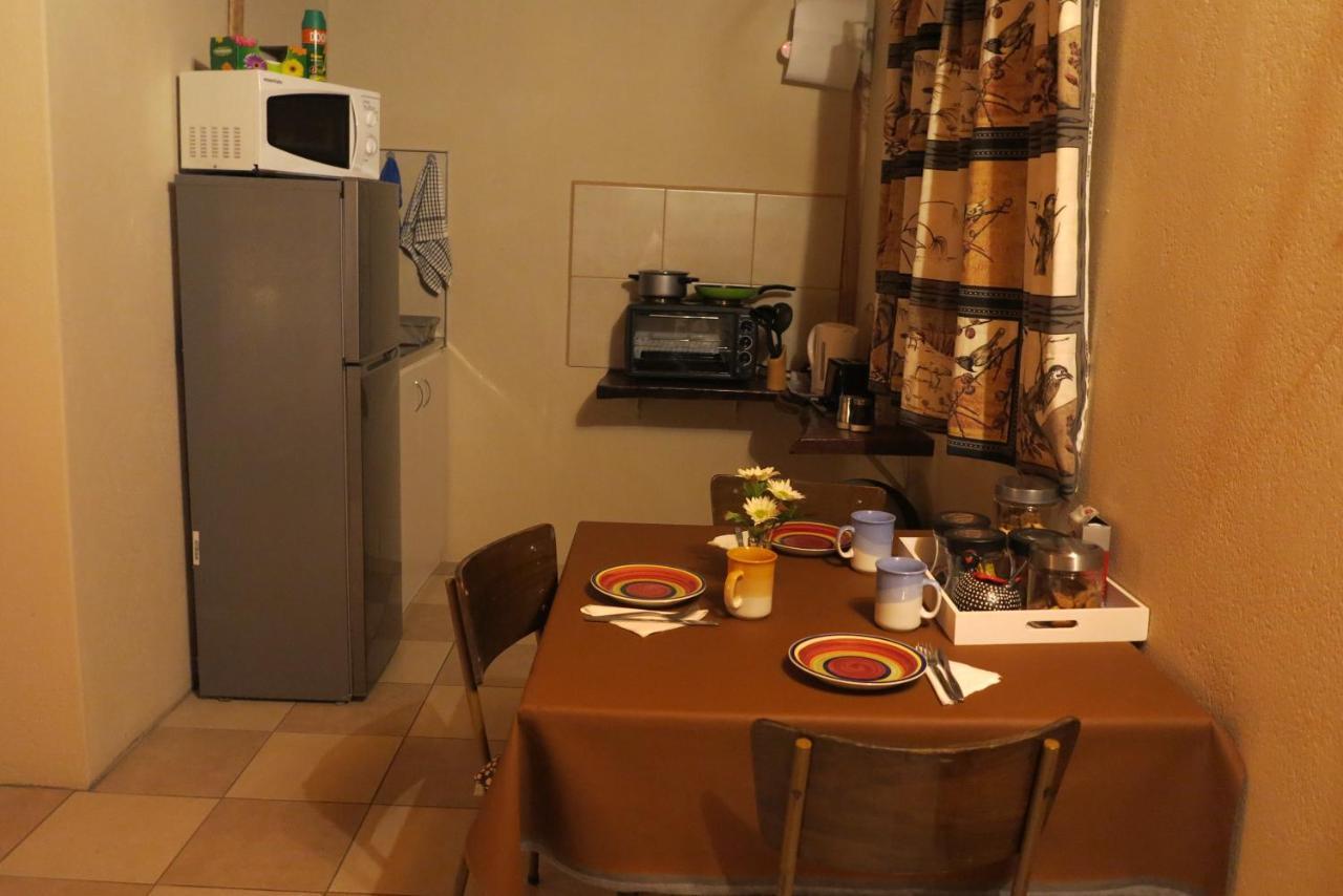 Okahandja Guesthouse Luaran gambar