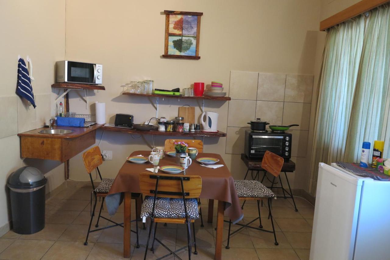 Okahandja Guesthouse Luaran gambar