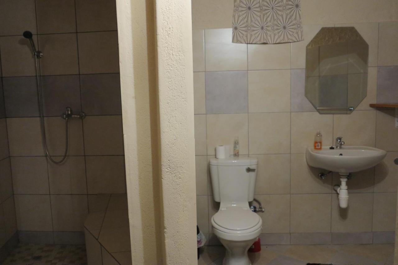 Okahandja Guesthouse Luaran gambar